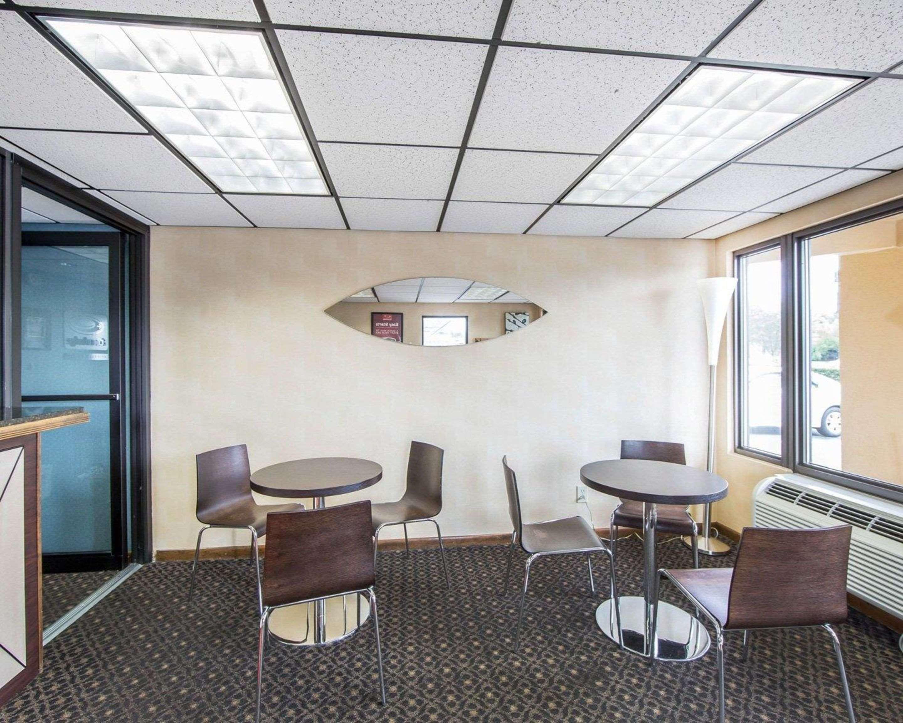 Econo Lodge North Ноксвилл Экстерьер фото