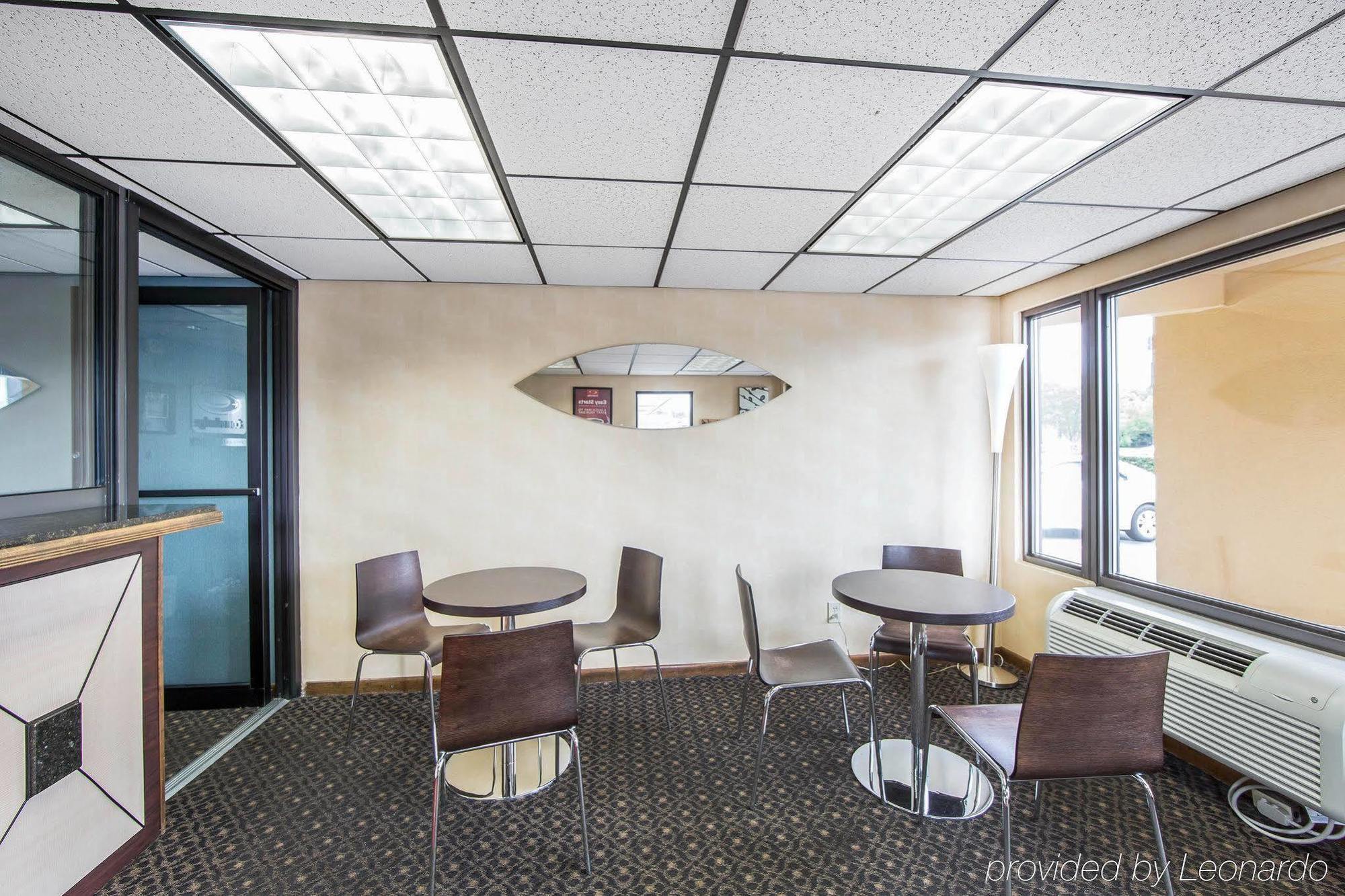Econo Lodge North Ноксвилл Экстерьер фото